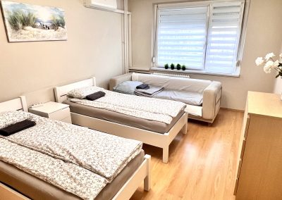 Klímás szoba 3 ágy tiszaújvárosi szállás